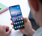 Huawei tak akan gunakan HarmonyOS di smartphone dan tablet