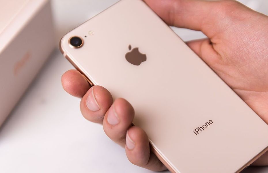 iPhone murah diprediksi batal bulan depan karena virus Corona